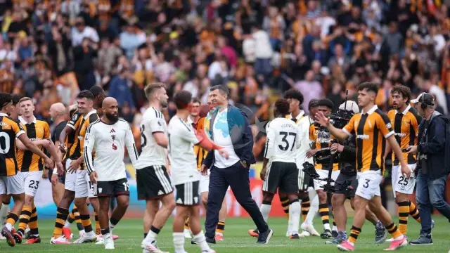 Premier Lig'de Sergej Jakirovic Rüzgarı: Hull City'nin Başarılı Çalıştırıcısı Ayın Menajeri Seçildi