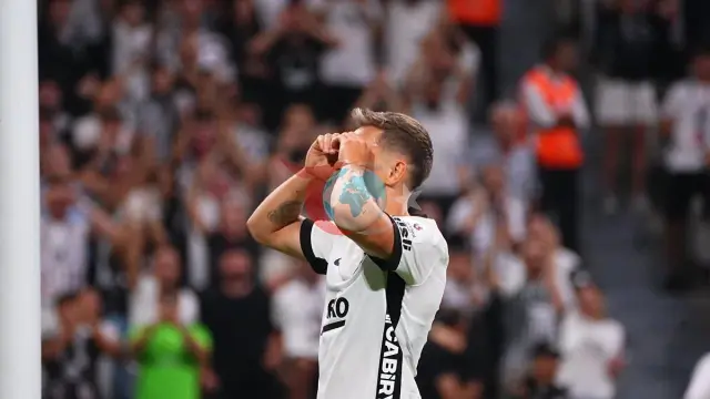 Leandro Trossard Beşiktaş Formasıyla İlk Golünü Attı: Kartal, Erzurumspor'u Rahat Geçti