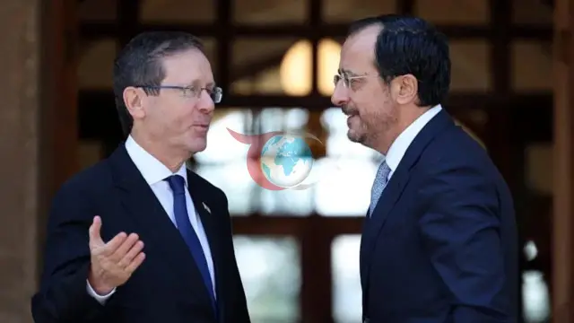 Herzog'un GKRY Ziyareti Deprem Etkisi Yarattı: Rum Kesiminde 'İsrail İşgali' İsyanı Büyüyor