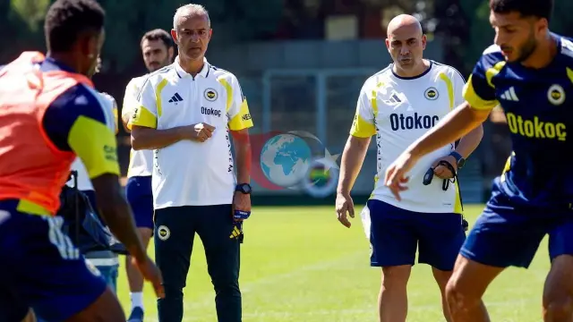 Fenerbahçe'de İsmail Kartal Gelişmesi: Gaziantep FK Hazırlıklarında Tecrübeli Teknik Adam Sahaya İndi