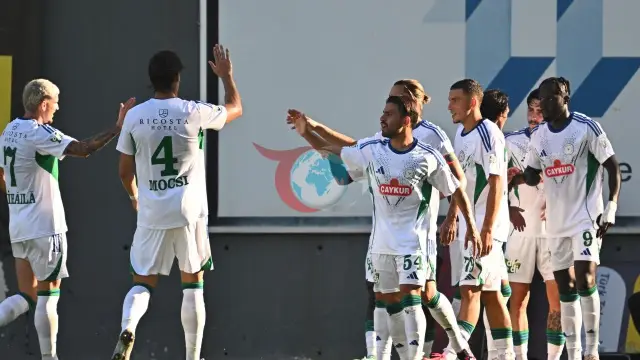 Çaykur Rizespor İstanbul deplasmanında destan yazdı: 10 kişiyle Eyüpspor'u devirdi!