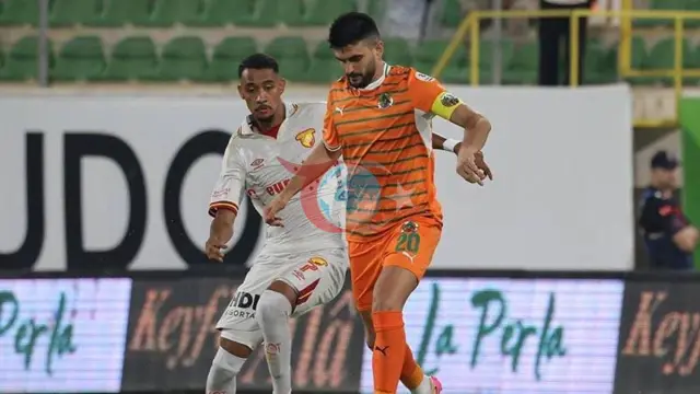Süper Lig'de Galibiyete Hasret Kalan Tek Takım: Göztepe'de Savunma Alarm Veriyor