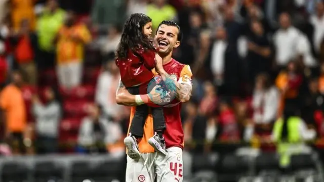 Qalatasaray Abdülkerim Bardakcı ilə Kocaelisporu məğlub etdi: Qızının kehaneti qol gətirdi!