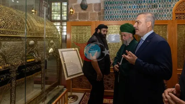 Dışişleri Bakanı Hakan Fidan'dan Tarihi Şam Ziyareti: Suriye'nin Geleceği ve Diplomatik Temaslar Masada