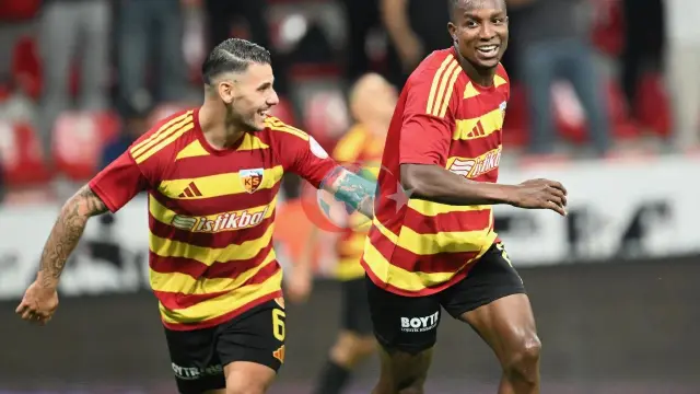 Trendyol 1. Lig'de Zirve El Değiştirdi: Kayserispor Evinde İstanbulspor'u Dağıttı!