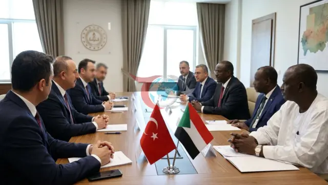 Türkiye ve Sudan Arasında Eğitimde Dev İş Birliği: Bakan Yusuf Tekin Sudanlı Mevkidaşı ile Buluştu