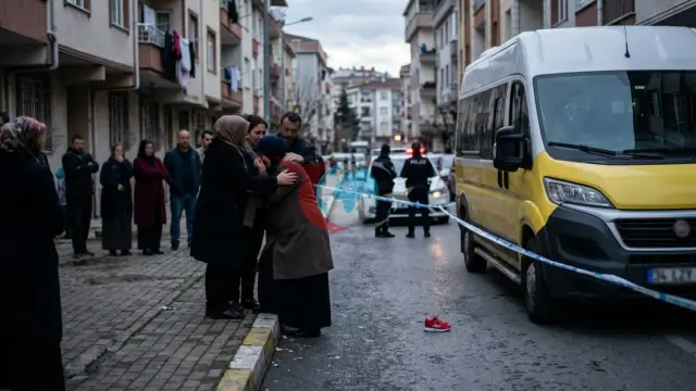 Esenyurt'ta Kahreden Kaza: Servis Minibüsünün Çarptığı 6 Yaşındaki Çocuk Hayatını Kaybetti