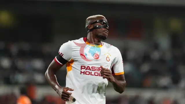 Galatasaray'da Victor Osimhen Depremi: Paris Saint-Germain Transfer İçin Yeniden Düğmeye Bastı