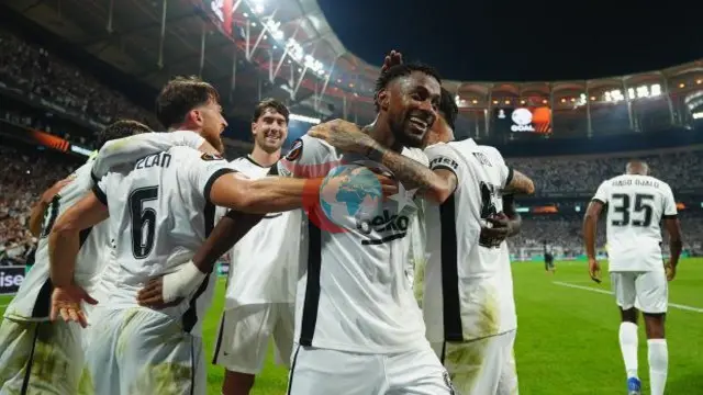 Beşiktaş fırtınası Avrupa'yı salladı! Fransız devi Marsilya'yı Tüpraş Stadyumu'nda bozguna uğrattı