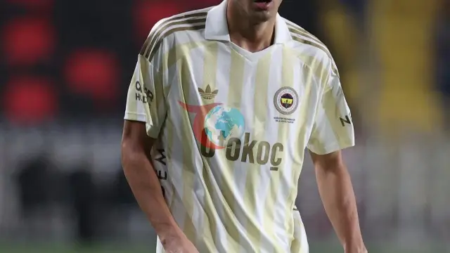 Fenerbahçe ve A Milli Takım'da Mert Müldür Şoku! Menisküs Yırtığı Tespit Edildi