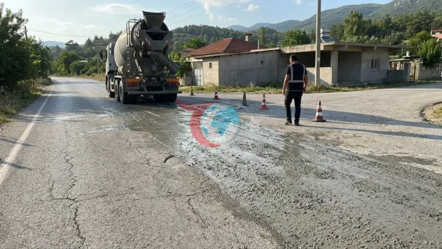 Hatay'da Yola Beton Döken Mikser Sürücüsüne Rekor Ceza: 191 Bin TL'yi Aşan Ceza Kesildi!