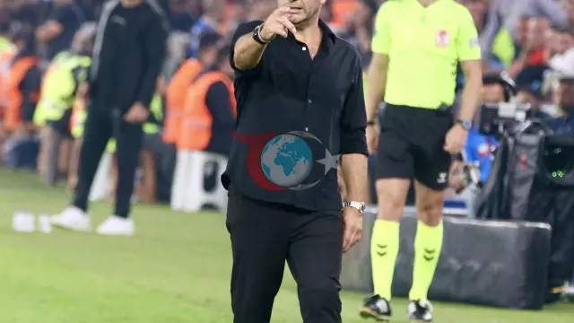 Galatasaray'da Deprem: Trabzonspor Mağlubiyeti Sonrası Okan Buruk İçin İstifa Sesleri Yükseliyor!