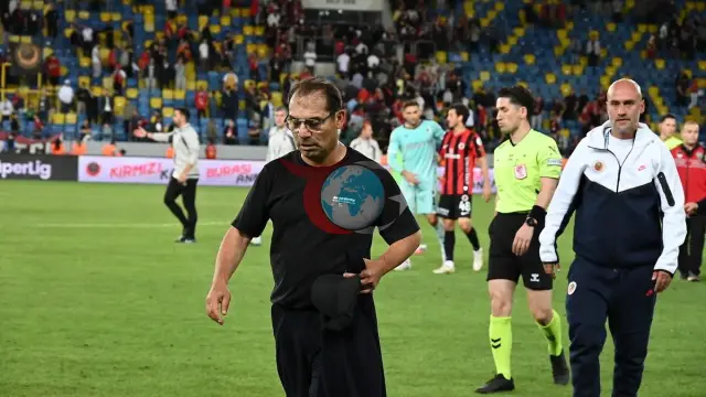Süper Lig'de Farklı Mağlubiyet Sonrası Metin Diyadin'den Özelleştiri: "Hak Ettiğimiz Bir Yenilgi Aldık"