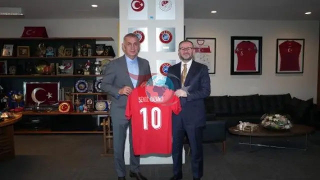 Turkcell Yönetim Kurulu Başkanı Şenol Kazancı'dan TFF Başkanı İbrahim Hacıosmanoğlu'na Kritik Ziyaret: Gündem Yayın İhalesi