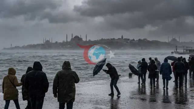 İstanbul'a Kuvvetli Sağanak ve Fırtına Uyarısı: Sıcaklıklar 8 Derece Birden Düşecek!