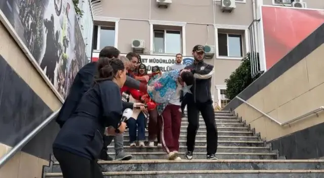 Güzellik Salonu Görünümlü Dolandırıcılık Şebekesi Çökertildi: Milyonlarca Liralık Vurgun!