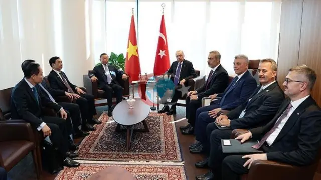 Cumhurbaşkanı Erdoğan New York'ta Diploması Trafiğine Başladı: Vietnam Devlet Başkanı To Lam ile Kritik Zirve