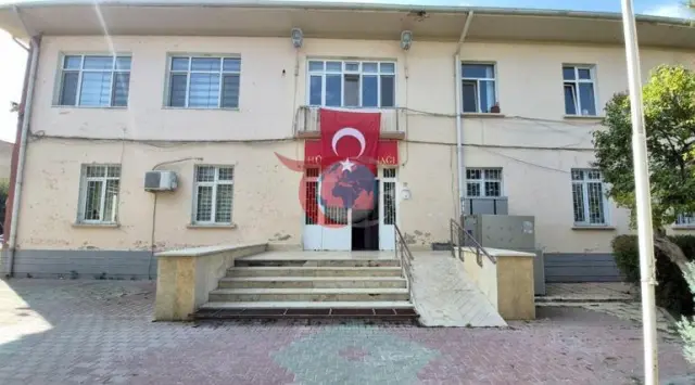 Eskişehir Çifteler'de Bıçaklı Kavga Dehşeti: Laf Atma Tartışmasında 3 Tutuklama