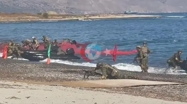 Medusa-15 mashqidagi shov-shuvli suratlar: Gretsiya askarlari qoʻnishga ulgurmasdan dengizga qulashdi!