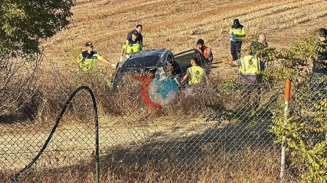 Tekirdağ'da Feci Trafik Kazası: Kontrolden Çıkan Otomobil Tarlaya Devrildi, 1 Ölü, 2 Yaralı