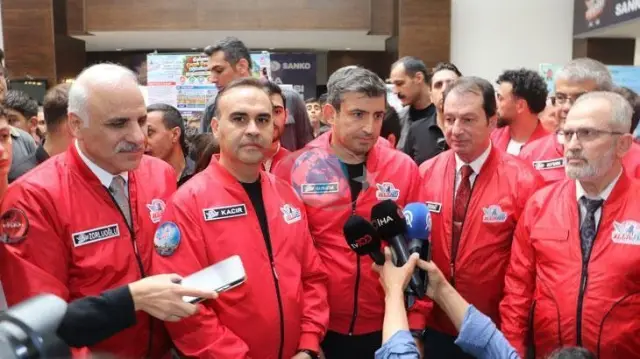Bakan Kacır ve Selçuk Bayraktar Diyarbakır'da: "TEKNOFEST Bir Öz Güven Devrimidir"