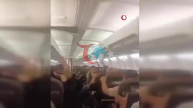 İran'da Yolcu Uçağında Dehşet Anları: Kabin Tavanı Çöktü, Bagajlar Yolcuların Üzerine Düştü