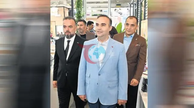 Bakan Kacır’dan İhracat Odaklı Büyüme Hamlesi: Tekstilde Yeşil Dönüşüm ve İstihdam Seferberliği