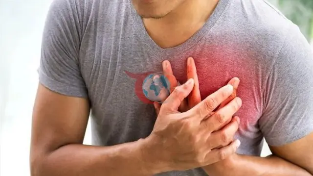 Göz Çevresindeki Sarı Lekelere Dikkat! Kalp Krizi ve İnme Riski 3 Kat Daha Fazla