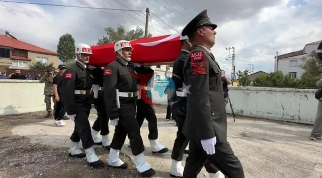 Iğdır'daki Askeri Araç Kazasında Şehit Olan Sözleşmeli Er Ziya Koparan Son Yolculuğuna Uğurlandı
