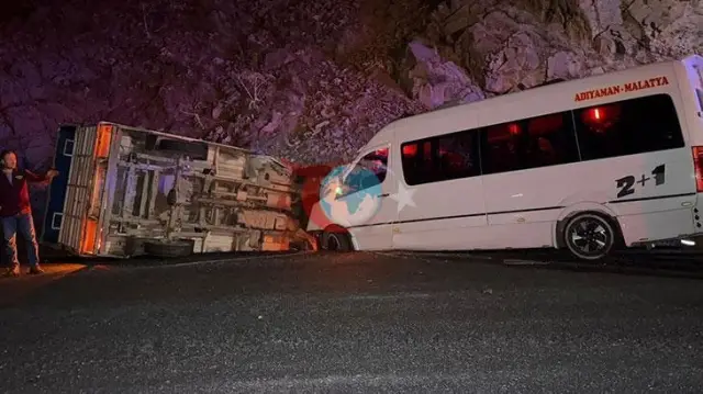 Giresunda gorkunç ýol hadysasy: Minibus we pikap ulagy çaknyşdy, 23 adam ýaralandy