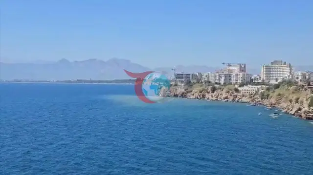 Antalya Falezlerindeki Deniz Renk Değişiminin Nedeni Belli Oldu: ASAT'tan Açıklama