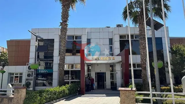 Seferihisar Belediyesi’nde Rüşvet ve Yolsuzluk Operasyonu: 43 Gözaltı