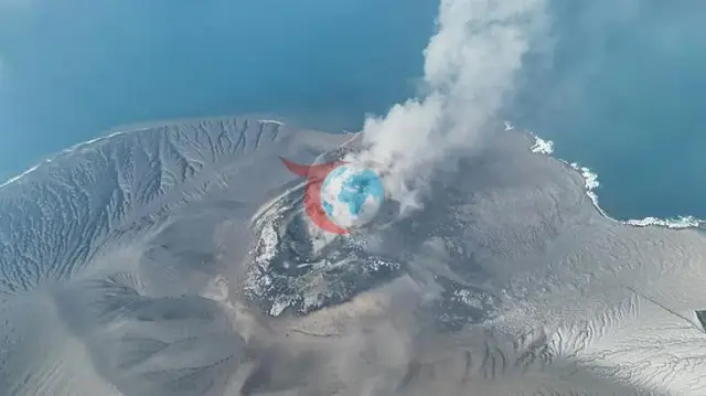 Indoneziýadaky Anak Krakatau wulkan sebitinde istsurnalistler ýitdi