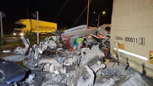 Bursa şossesində dəhşətli zəncirvari qəza: 1 ölü, 7 yaralı