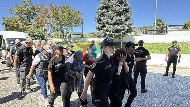 FETÖ Firarisi Burkay Karatepe'ye Finansal Destek Sağlayan 10 Şüpheli Serbest Bırakıldı