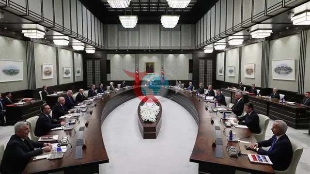 Beştepedə Nazirlər Kabinetinin kritik iclası başladı: Terrorla mübarizə, iqtisadiyyat və xarici siyasət masada