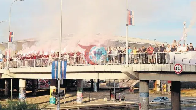 Serbiýada 'Bosniýanyň gassaby' Ratko Mladiç üçin harby dabara geçirmek kararyna halkara reaksiýasy bar