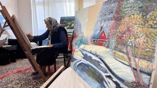 81 Yaşındaki Şahinde Ermiş'in Bob Ross İlhamıyla Değişen Hayatı: "Resim Yaparken Dünya Umurumda Değil"