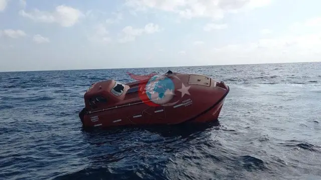 Silivri Açıklarındaki Gemi Kazasında Soruşturma Derinleşiyor: 10 Mürettebat Aranıyor, Telsiz Kayıtları İncelemede