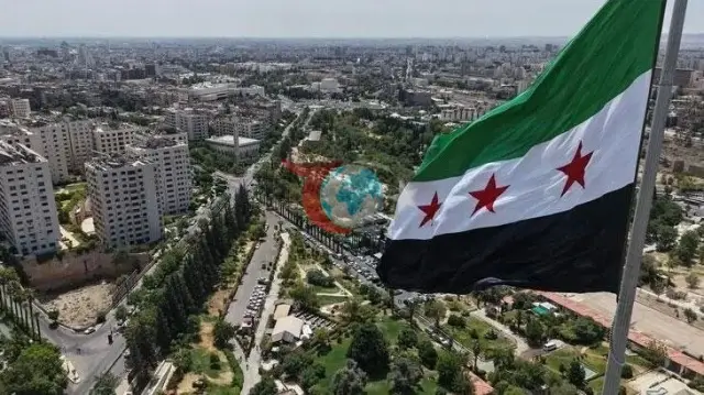 Suriye'nin Suveyda Kentinde Sıcak Çatışma: Güvenlik Güçlerine Silahlı ve İHA'lı Saldırı