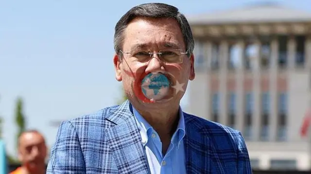 Melih Gökçek Hakkında Soruşturma: Yurt Dışına Kayıt Dışı Para Aktarımı İddiası Mercek Altında