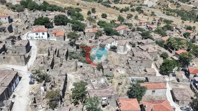 Balkanlar'ın En Büyüğüydü, Şimdi Sessizliğe Gömüldü: Gökçeada’nın 'Hayalet Köyü' Dereköy