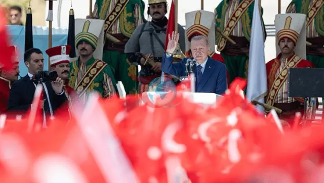 Cumhurbaşkanı Erdoğan'dan Malazgirt Zaferi Mesajı: 955 Yıllık Ruhla Geleceğe Yürüyoruz