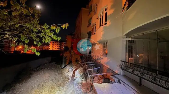 Tunceli'de Temel Kazısı Faciası: 5 Katlı Bina Heyelan Riskiyle Tahliye Edildi