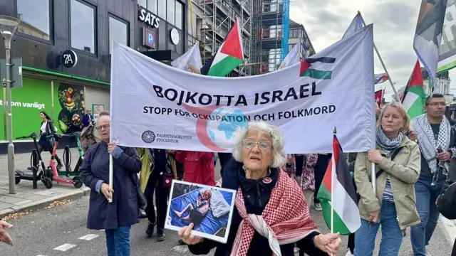 İsveç'te Dev Protesto: Stockholm Sokaklarında İsrail'in Gazze ve Lübnan Saldırılarına Tepki Yağdı