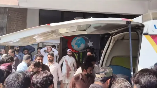 Pakistanda məscidə hücumda ölənlərin sayı 23-ə çatıb: Regionda təhlükəsizlik həyəcanı