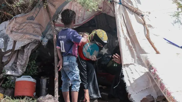 Yemen'deki İnsani Dram Büyüyor: Çatışmalar Nedeniyle Yerinden Edilenlerin Sayısı 104 Bini Aşarak Kritik Sınırı Geçti