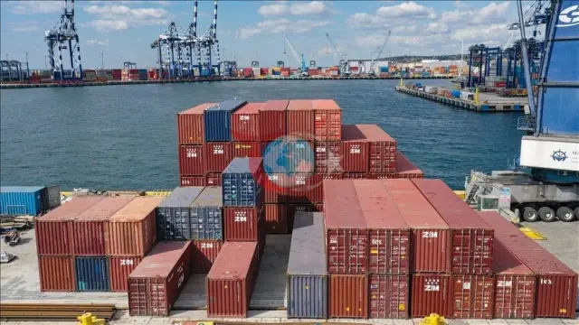 Türkiye'den Komşu Ülkelere Dev İhracat: 8 Ayda 18,2 Milyar Dolar Sınırı Aşıldı