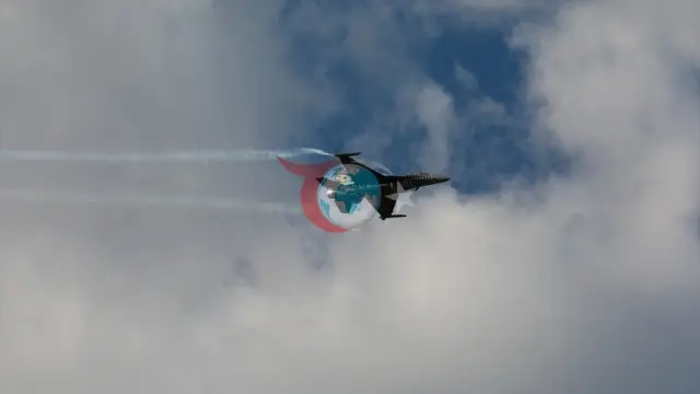 SOLOTÜRK Fransa Semalarında Nefes Kesti: Saint-Dizier'de F-16 Rüzgarı
