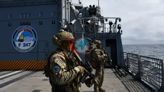 Türk Savaş Gemilerinden Hint Okyanusu'nda Gövde Gösterisi: TCG Kemalreis ve TCG Yzb. Güngör Durmuş'tan Kritik Eğitim